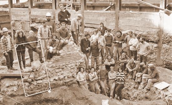 Back on Site: part of the excavation team, including?.