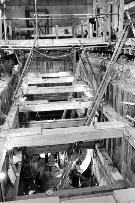 Photo by Jon Bailey - reproduced in the June 1982 ‘Digging in the City’ edition of Popular Archaeology.