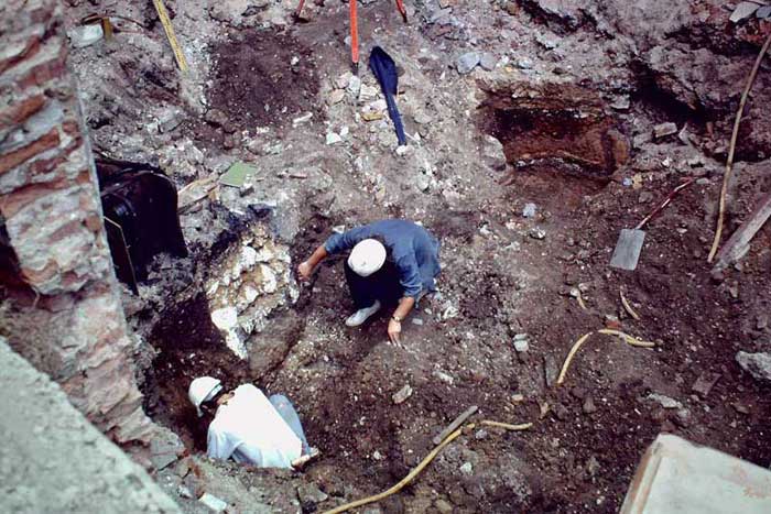 Watching brief on 11-12 Foster Lane (OST82) – with Andy Plint and Eric Norton.