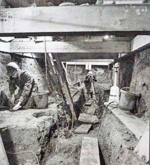 Pete Clark on site - Copthall Avenue 1981