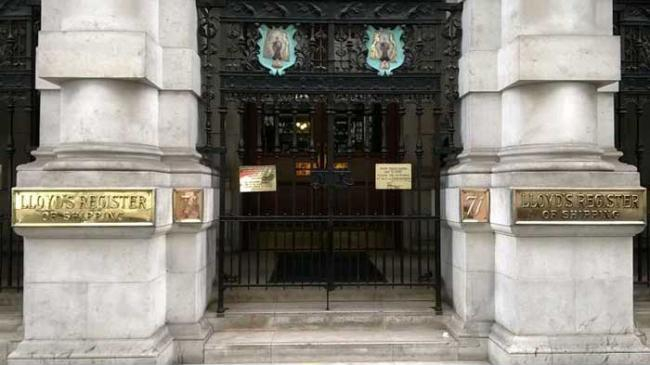 The entrance of the original Lloyd’s Register at 68–71 Fenchurch Street, designed by architect Thomas Edward Collcutt, completed in 1901