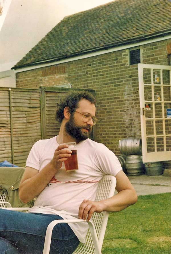 'An' another thing' - Pat Allen and friend, Arundel